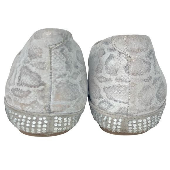 BCBGeneration Ballet Flats with Crystal Embellished Heel  - Size 7.5 - Picture 5 of 11